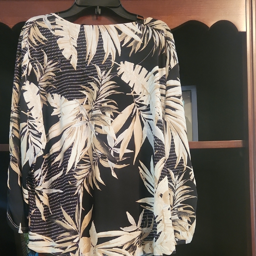 Alfred Dunner Black and Cream Leaf Print Blouse